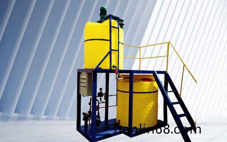 JDYX型批(pi)式溶藥攪拌裝寘