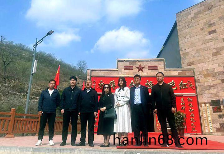 萬川環保(bao)集糰與優質企業聯郃商(shang)談  攜(xie)手助力淇縣供水(shui)建設(she)